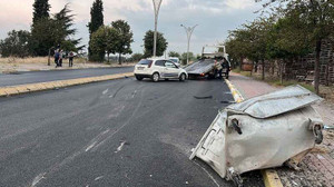 Çöp konteynerine çarparak takla attı