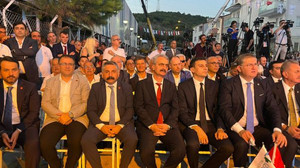 Bilgin protokol adabını unuttu: Gökçe’ye yer vermedi!