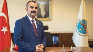 İYİ Parti'den başkan seçildi bugün CHP'ye geçti