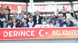 Vali Aktaş, İshakçılar Yağlı Pehlivan Güreşlerini İzledi