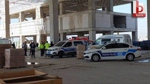Kocaeli'de depo çatısından düşen işçi feci şekilde can verdi