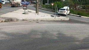 Kocaeli’de otomobil bariyerlere çarptı: Yaralılar var