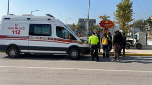 Kocaeli’de kaldırıma çarpıp yaralandılar