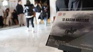 ‘10 Kasım Matemi' sergisine yoğun ilgi