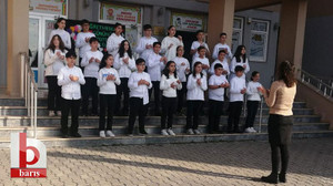 Körfezkent emlak konut ortaokulunda öğretmenler gününde unutulmaz etkinlik