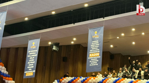Biri AKP’ye imla kılavuzu fırlatsın