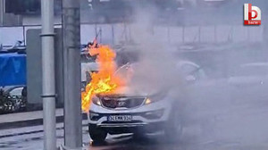 Kocaeli'de seyir halindeki araç alev alev yandı!