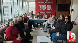 CHP’li kadınlar Emine Özcan’ın tecrübelerini dinledi