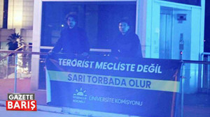 İYİ Partili gençlerin Kocaeli’de astığı pankart gündem oldu