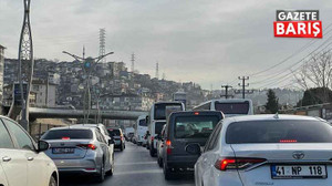 İzmit trafiği saç baş yolduruyor