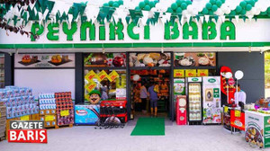 GTO Peynirci Baba’nın alışveriş kartlarını dağıtıyor