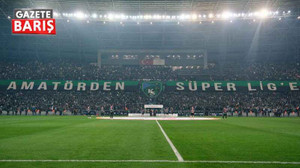 Kocaelispor taraftarından resital