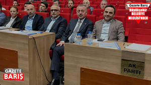 Büyükakın koltuğundan kalktı meclis sıralarına geçti