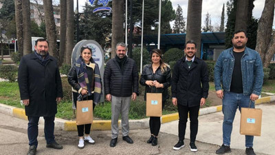 CHP’li gençlerden taksilere hijyen paketi!