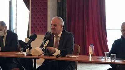 Aygün bürokrata takılmış!