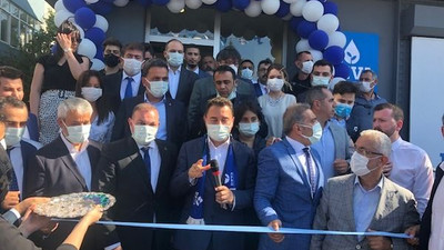 Babacan aynı binayı açmaya geldi