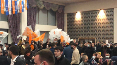 AKP’li gençler toplantıyı başlatmadı!