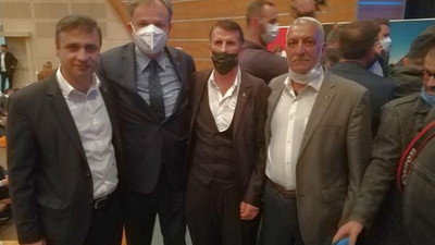 AKP’nin toplantılarında o isim dikkat çekiyor!