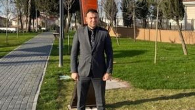 Diplomatik kriz çıkmıştı… Ülkü Ocağı Başkanı o parkın önünde Bozkurt yaptı