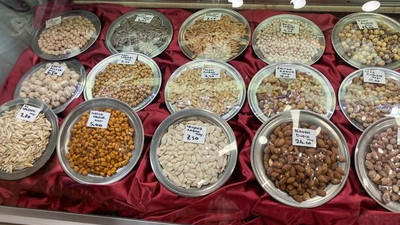 Satış yapamayan esnaf gram fiyatı yazıyor!