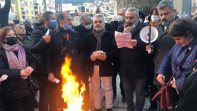 CHP’lilerden zamlara tepki Yürüyüş Yolu’nda fatura yaktılar