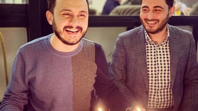 Görevden alınan başkana pasta kestiler