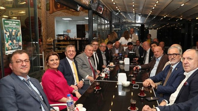 DP’liler finali Gülümse Kafe’de yaptı