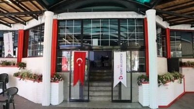 Cumhuriyet Parkı’nda CHP ÜYELERİNE TİYATRO OYNATMIŞLAR!