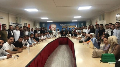 Onlar katılmadı! AKP’li gençlerin yeni başkanı göreve başladı