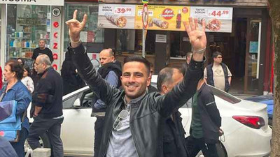 Millet İttifakının önünden slogan ve işaretlerle geçtiler
