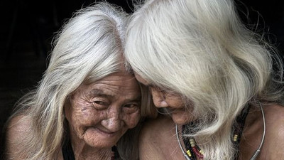 Artık kaderiniz değil! Sadece 2 malzemeli doğal karışımla beyaz saçlara veda edebilirsiniz
