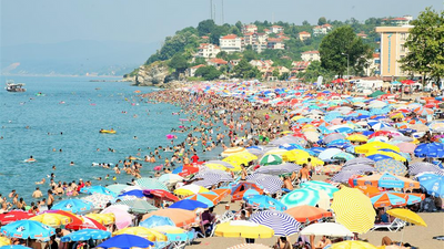 İstanbullu artık Çeşme, Bodrum yerine Düzce'deki o ilçeye gidiyor! Turist akını sürüyor