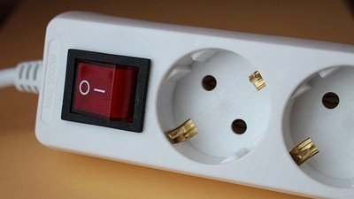 Bu 6 elektronik aletin fişini uzatma kablosuna asla takmamalısınız :