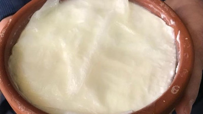 Ekşi yoğurdu 1 gece tülbentte böyle bekletin, sabaha yoğurdunuz eski haline geliyor