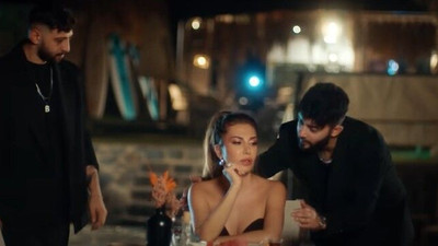 Ebru Yaşar Burak Bulut Kurtuluş Kuş Anılara Dalarız Sözleri