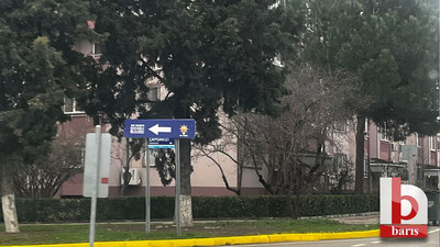 AKP, Yahya Kaptan’ı yön tabelasıyla donattı