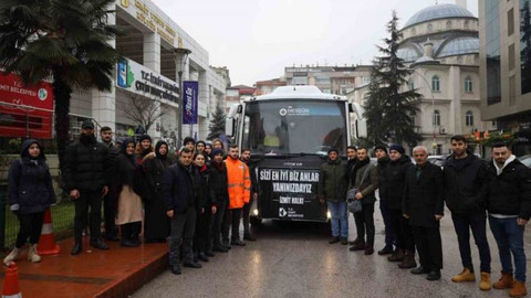 Gönüllü sağlıkçılar afet bölgesine gitmek için İzmit’ten yola çıktı