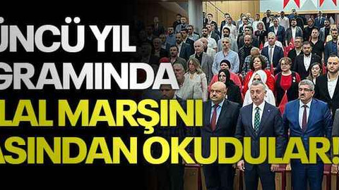100’üncü yıl programında İstiklal Marşını ortasından okudular!