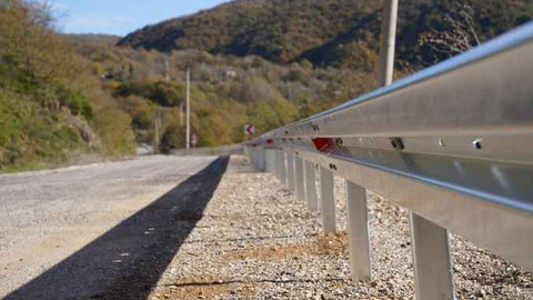 Kocaeli'de trafik oto korkuluklar sayesinde artık daha güvenli