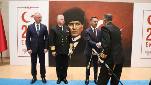 Protokol bayramlaştı...Vali’den Fener Alayına davet