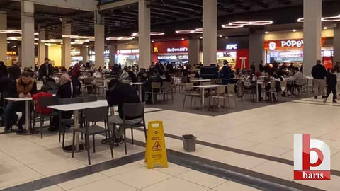 Kocaeli’deki AVM’nin çatısı su sızdırdı