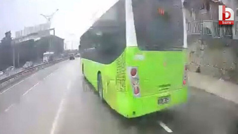 Kocaeli'de sürücü fenalaştı, halk otobüsü kontrolden çıktı