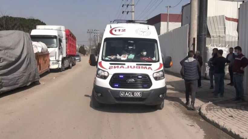 İzmit'te hurda kesme makinasına elini kaptırdı