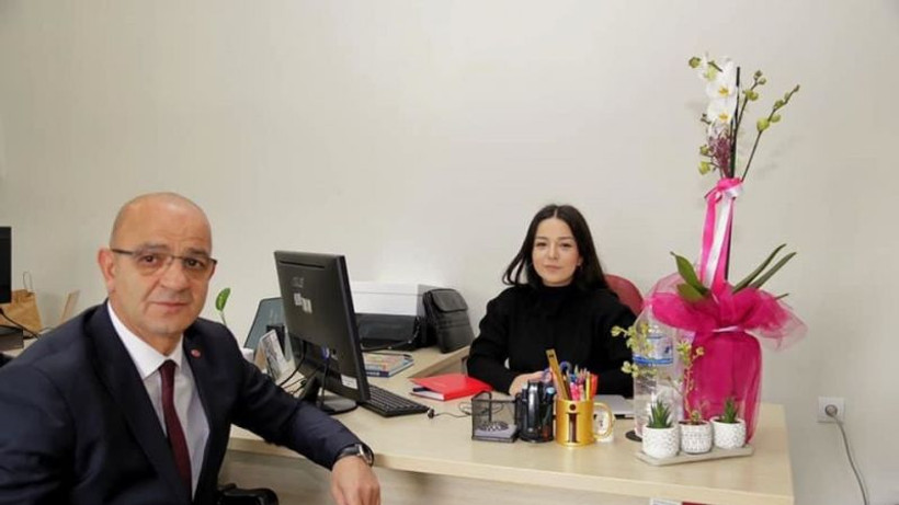 Aydın Ünlü’nün kızı büyükşehirde işe başladı!