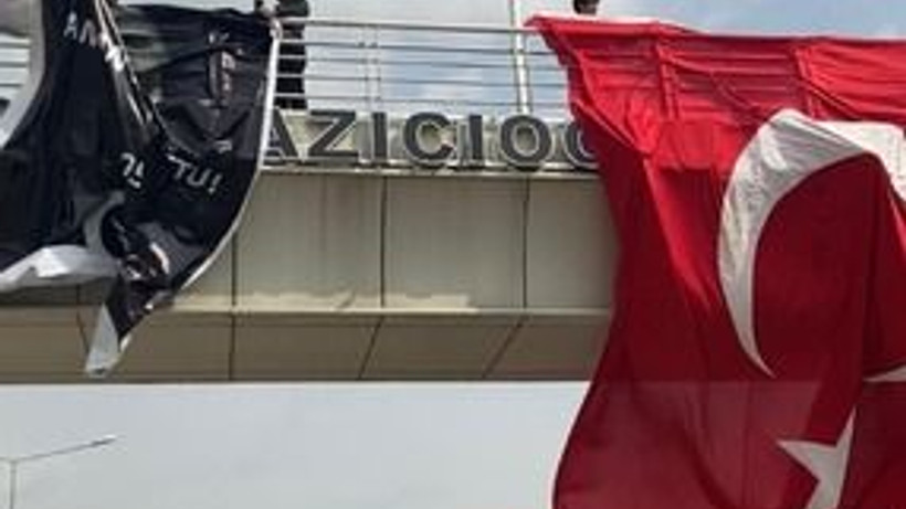 D-100'ü kapatıp Yazıcıoğlu için adalet istediler