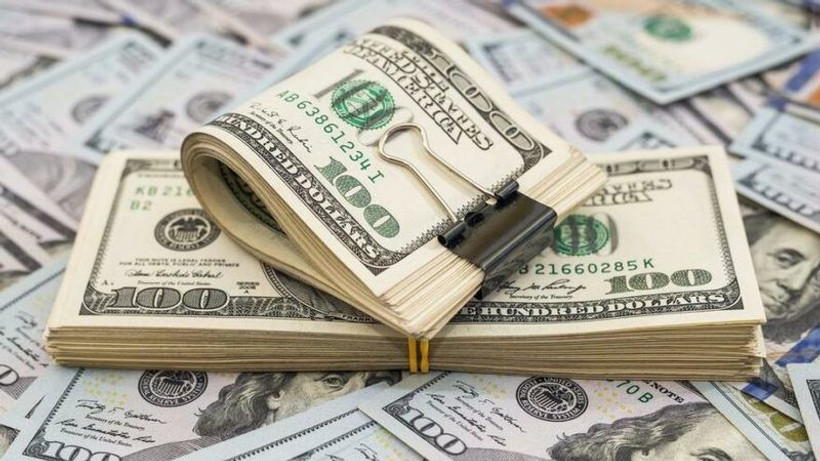 Dolar, taksimetre gibi yükseliyor