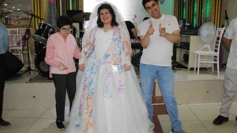 Bu düğünde damat yok