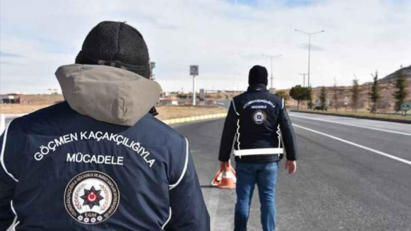 Göçmen kaçakçılarına operasyon: 333 düzensiz göçmen yakalandı
