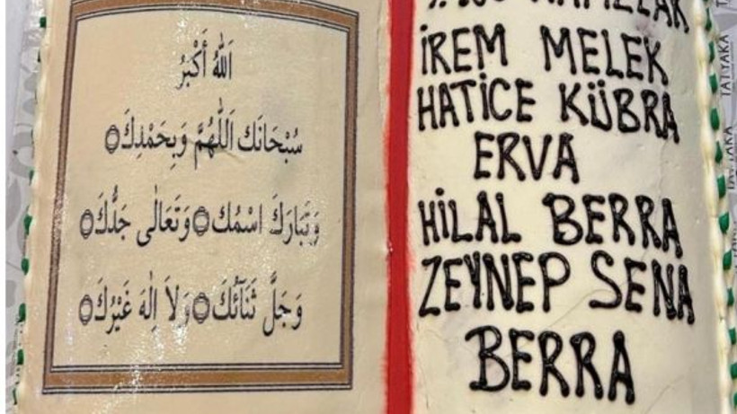 Hafızlık töreninde Kur'an-ı Kerim tasarımlı pasta