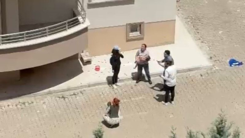 Nevşehir'de mandalla oynarken balkondan düşen 2 yaşındaki çocuk hayatını kaybetti